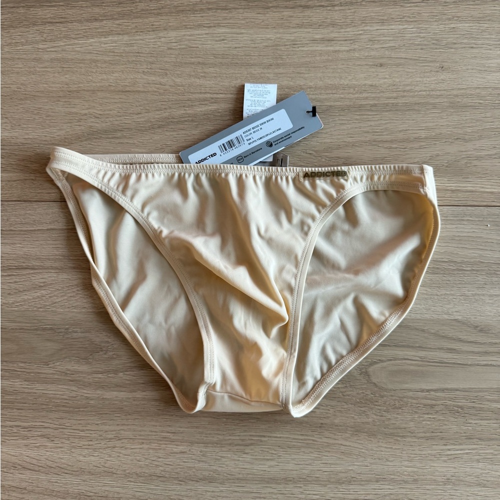 ADDICTED Swimwear (M)